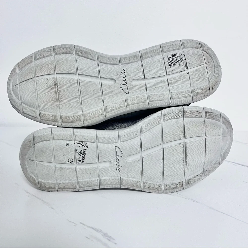 Clarks Cloudsteppers High Top Zip Sneaker Gray Grey Camouflage Detail 10 Wide - Picture 7 of 10